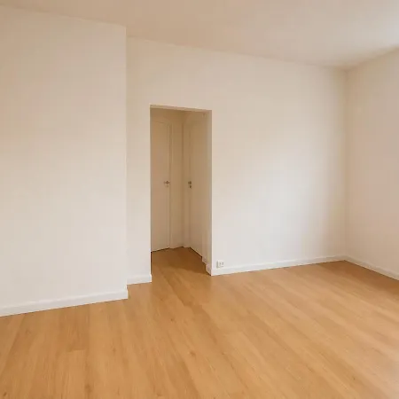 Quarto em Acomodações Particulares Relax Mail Box Big Kitchen Wi-fi Washing & Dryer